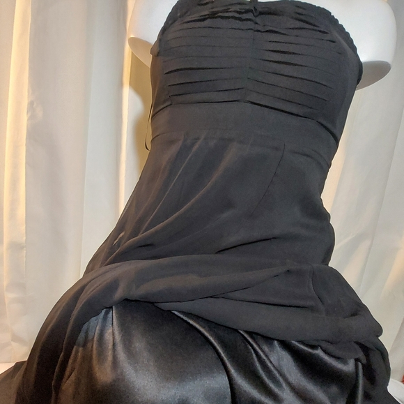 Nikibiki maxi dress 👗 sz medium - Picture 7 of 16